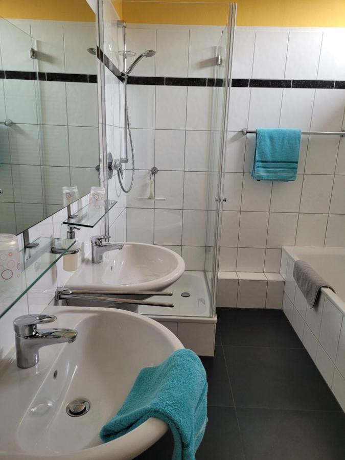 Ferienwohnung Poettershof Krefeld Bagian luar foto